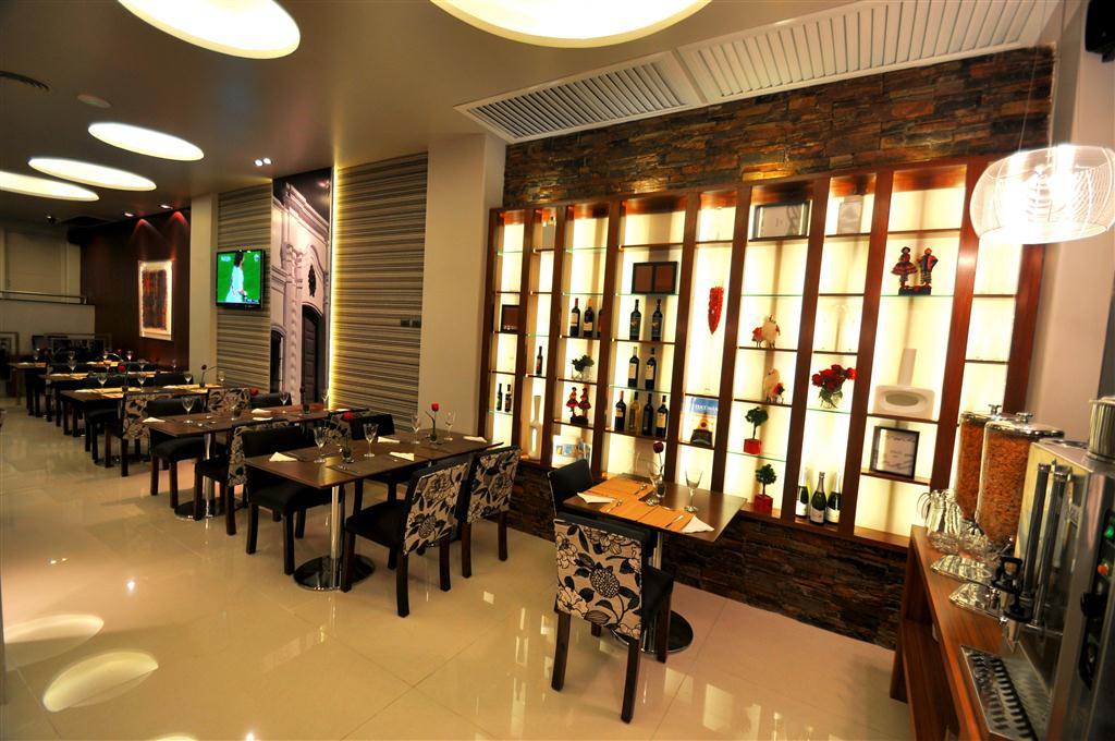 Hotel Bicentenario Suites & Spa San Miguel de Tucuman Ngoại thất bức ảnh