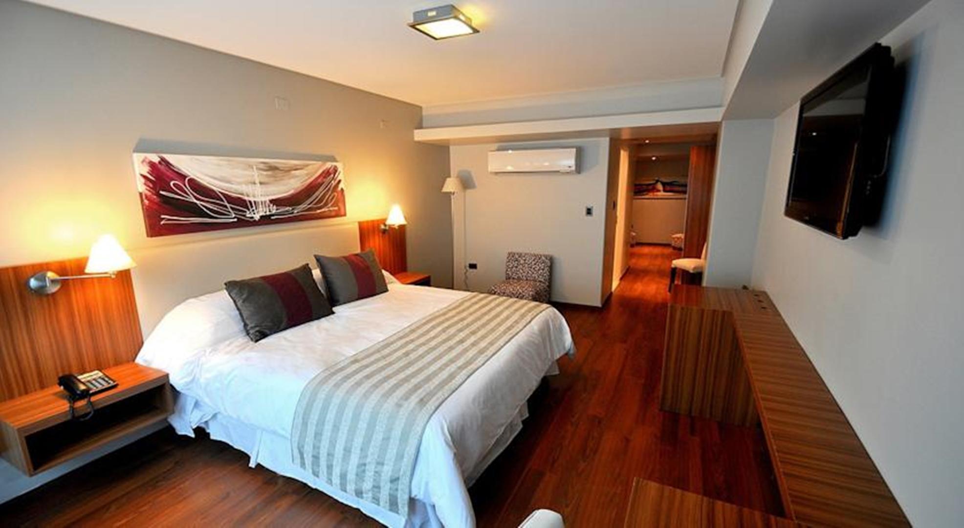 Hotel Bicentenario Suites & Spa San Miguel de Tucuman Ngoại thất bức ảnh